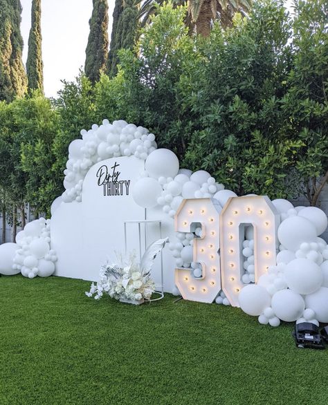 30th Birthday White Party, All White 30th Birthday Party Ideas, All White Birthday Theme, All White Party Decorations For Men, 25th Birthday Party Decor, All White Outdoor Party Decor, All White Party Backdrop, All White 30th Birthday Party, All White 50th Birthday Party Ideas