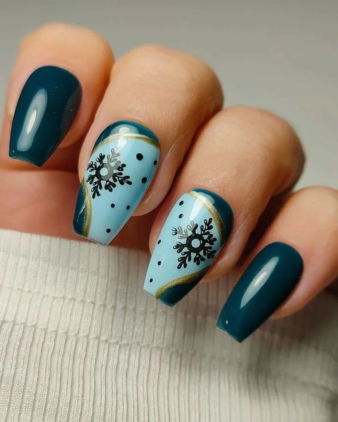 Nails Aqua Blue, Teal Winter Nails, Teal Fall Nails, Dark Teal Nails, Teal Nail Designs, Toenail Designs Summer, Western Nails, Teal Nails, Pointy Nails