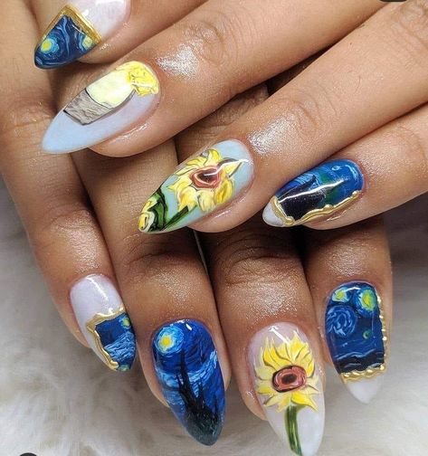 Famous Art Nails, Booktok Nails, Van Gogh Nail Art, Van Gogh Nails, Easter Nails Design, 2023 Spring Nails, Spring Nails 2023, Sunflower Nail Art, Classical Sculpture