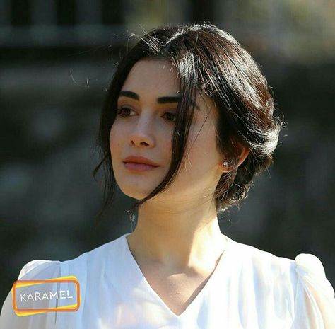 Mafia's innocent girl ✅ - cast - Wattpad Turkish Women Beautiful, Turkish Beauty, Cute Love Couple, Horse Girl, Girly Photography, Stylish Girl, العناية بالشعر, Cortes De Cabello Corto, Actresses