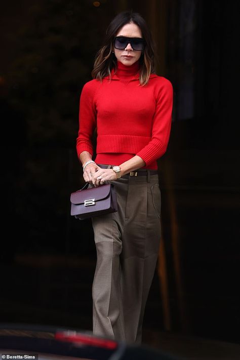 Victoria Beckham stuns as she runs errands in her £227k Ferrari Beckham Outfit, Olivia Palermo Street Style, Olive Green Outfit, Melanie C, Beckham Style, Victoria Beckham Outfits, Emma Bunton, Victoria Beckham Style, Geri Halliwell