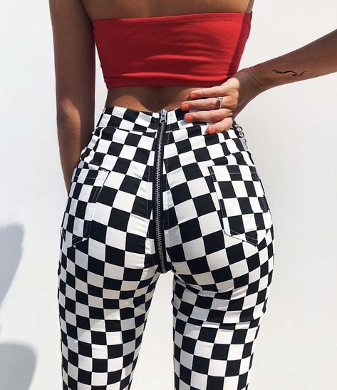 Plaid Leggings Outfit, Plaid Leggings, Outcast Clothing, Black And White Pants, Checkered Pants, Checked Trousers, Leggings Outfit, Zipper Pants, Yellow Plaid