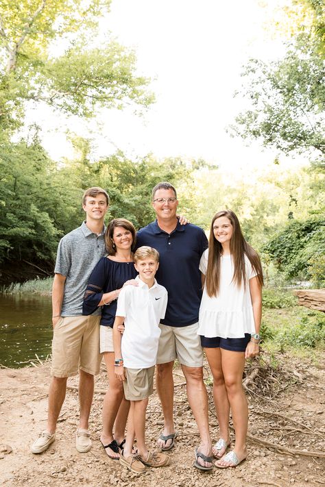 Family River Pictures, Family Photos By Water, Family Photo Shoot By River, Family Pics In Creek, Large Family Photo Shoot Ideas Lake, Outdoor Family Pictures, Outdoor Family Portraits, James River, Summer Family Photos