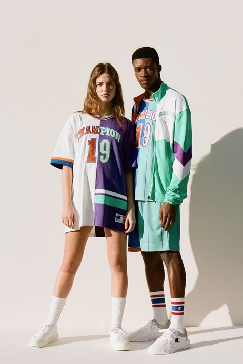 Sportswear Photoshoot, Olympic Design, Summer Sports Outfits, Basketball Tshirt Designs, Nba Style, Tennis Fits, Frat House, Basketball Fashion, Varsity Tee