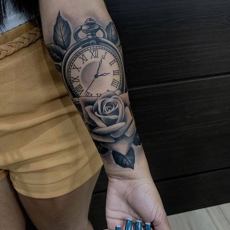 Hai Tattoo, Clock And Rose Tattoo, Tato Ikan Koi, Tattoos Female, Pocket Watch Tattoos, Tato Jari, Forarm Tattoos, Tattoos For Women Half Sleeve, Cool Forearm Tattoos