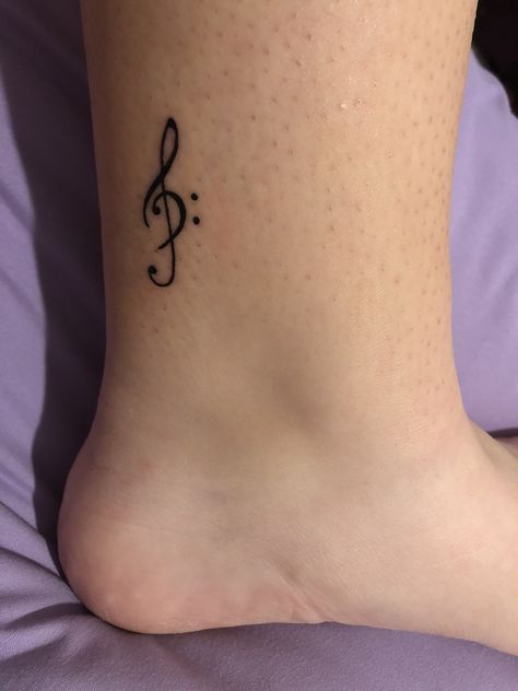 Base And Treble Clef Tattoo, Treble Bass Clef Tattoo, Bass Note Tattoo, Treble Clef And Bass Clef Tattoo, Bass Key Tattoo, Treble Clef Bass Clef Tattoo, Music Key Tattoo, Bass Clef Art, Treble And Bass Clef Tattoo