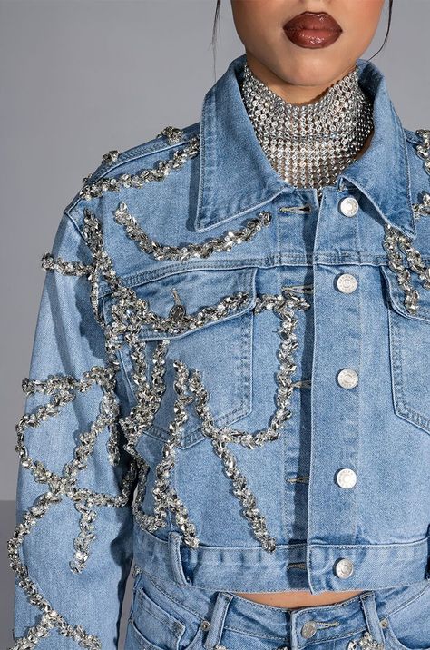 Embellished Denim Jacket, Denim And Diamonds, Denim Fashion Women, Embellished Jacket, Denim Day, Embellished Denim, Jeans Diy, Blue Denim Jacket