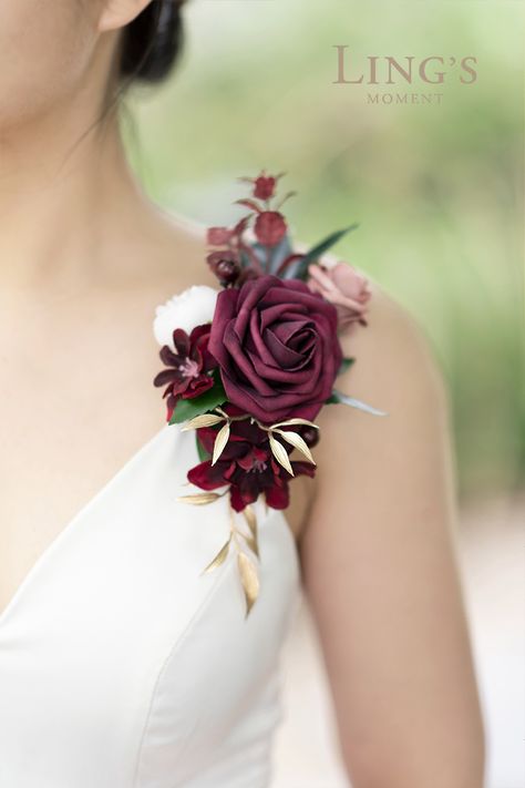 Garland Wedding Bouquet, Mothers Wedding Corsage, Arm Corsage Wedding, Moms Corsages Wedding, Prom Corsage Ideas 2023, Shoulder Corsage Wedding, Mothers Corsages For Wedding, Mother Of The Bride Corsage Pin, Corsage Alternatives