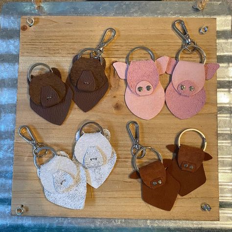 Leather Animal Key Chains - Etsy Leather Animals, Leather Keychain Diy, Coeur D'alene, Diy Keychain, Leather Projects, Leather Keychain, Leather Diy, Highland Cow, Cricut Ideas