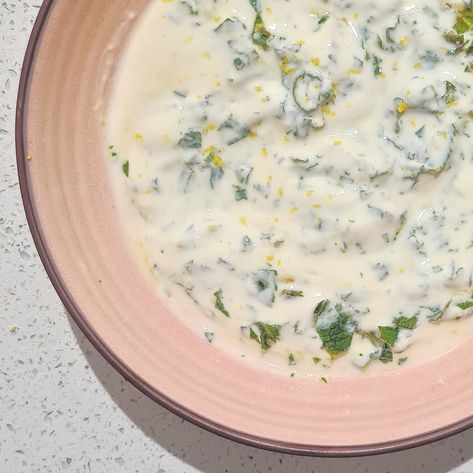 Yogurt Lemon Dressing, Yoghurt Dressing Recipe, Yoghurt Dipping Sauce, Yoghurt Garlic Sauce, Mint Dill Yogurt Sauce, Mint Yoghurt Sauce, Balance Eating, Dip For Veggies, Lemon Dip