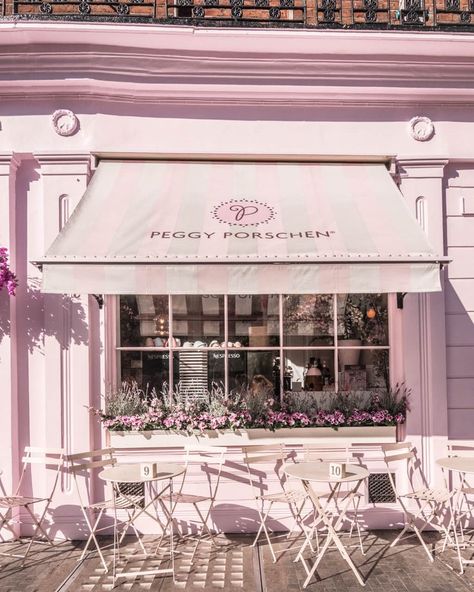 Peggy Porschen Cakes, Peggy Porschen, Pink Cafe, London Cafe, My Favorite Food, Food Spot, 카드 디자인, London Food, London Tours