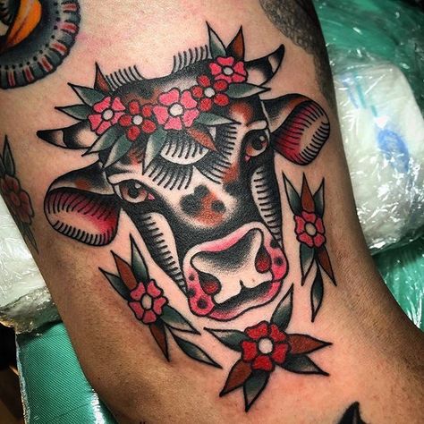 Badger Tattoo, Old School Ink, Cobra Tattoo, Cow Tattoo, Traditional Sleeve, Tattoo Portfolio, Traditional Tattoo Art, Traditional Tattoo Flash, American Traditional Tattoo