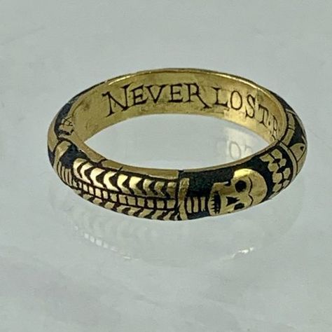 Ca 1680 Memento Mori ring with a full skeleton an hourglass and crossed pick axe and shovel . Engraved inside: "Never lost but gone before" Full Skeleton, Memento Mori Jewelry, Memento Mori Ring, Baroque Jewelry, Historical Jewellery, Engraved Jewelry, Memento Mori, Cartier Love Bracelet, Jewelry Inspo