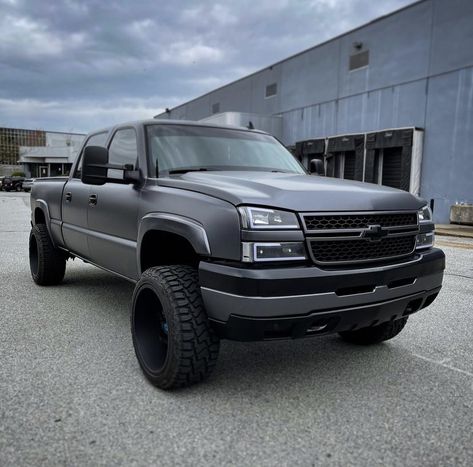 Duramax Diesel Cat Eye, 2006 Chevy Silverado 1500 Lifted, Chevy Cat Eye Truck, Cat Eye Silverado, Cat Eye Truck, Cateye Silverado, Cat Eye Chevy, 2005 Chevy Silverado 1500, Chevy Cateye