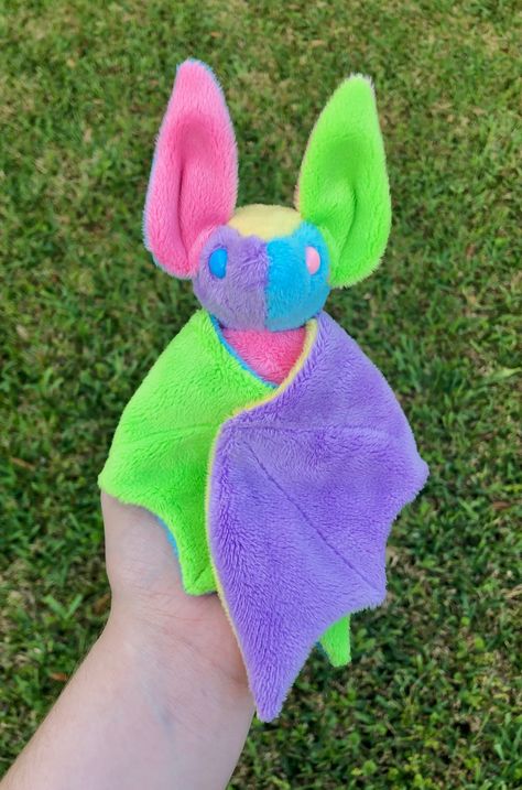 Sewing Templates, Cute Sewing Projects, Plushie Patterns, Sewing Stuffed Animals, Cute Bat, Kawaii Plush, Kawaii Plushies, Plush Pattern, Cute Stuffed Animals