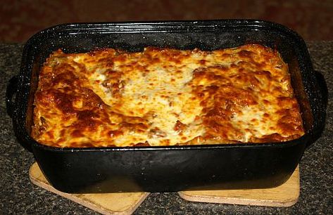 Lasagna for a Crowd Sinful Potatoes, Lasagna For A Crowd, Pasta Forno, Roaster Oven Recipes, How To Cook Lasagna, Electric Roaster Ovens, Roaster Recipes, Breakfast Ideas Healthy, Electric Roaster