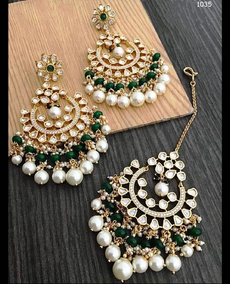 Pakistani Jewelry Simple, Earrings With Mangtika, Tikka Jewelry, Unique Wedding Jewelry, Bridal Jewellery Inspiration, Pakistani Bridal Jewelry, Indian Wedding Jewelry Sets, Neck Pieces Jewelry, Jewelry Set Design