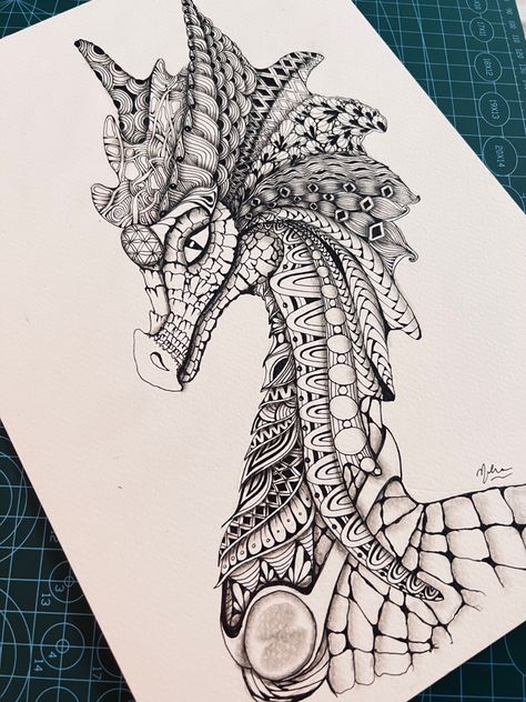 Batik Fauna, Stilasi Fauna, Dragon Quilt, Zentangle Animals, Easy Mandala, Interior Architecture Drawing, Simple Mandala, Tangle Art, Mandala Design Art