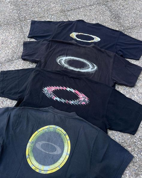 Some good vintage Oakley Tees via @16.88studio Oakley Aesthetic, Oakley Clothes, Pickleball Apparel, Oakley Tshirt, Vintage Oakley, Cool Shirt Designs, Unisex Clothes, Fits Clothes, Mens Fashion Streetwear