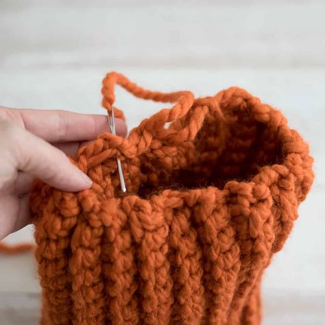 Easiest Large Pumpkin Crochet Pattern - Halloween Knitting Patterns, Pumpkin Crochet Pattern, Pumpkin Patterns Free, Crochet Fall Decor, Halloween Knitting, Autumn Crochet, Pumpkin Crochet, Crochet Pumpkins, Fall Pumpkin Crafts