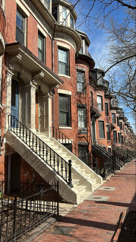 #boston #morning #walk #greystonecafe #routine #aesthetic Boston Townhouse Aesthetic, Laufey Songs, Boston Aesthetic, Boston House, Moving To Boston, Boston City, Routine Aesthetic, Row Houses, Quiet Life