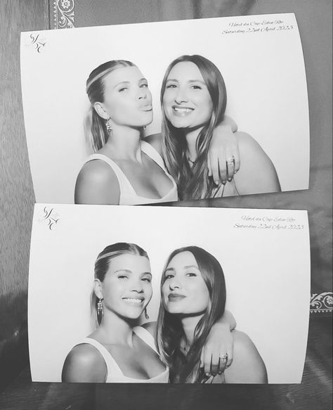 Glam Photobooth, Kardashian Photo Booth, Black And White Photo Booth, Kardashians Photobooth, Wedding Photobooth Black And White, Hailey Bieber Photobooth, Magazine Cover Photo Booth Wedding, Celebrity Photobooth, Formal Engagement Party