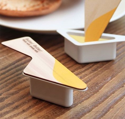 Butter with a built-in spreader as the lid. | 31 Mind-Blowing Examples of Brilliant Packaging Design Brilliant Packaging Design, Brilliant Packaging, Clever Packaging, Flavored Butter, Cool Packaging, 카드 디자인, Yanko Design, Creative Packaging Design, Cool Ideas