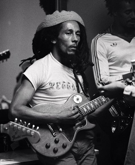 Bob Marley Aesthetic, Marley Aesthetic, Bob Marley One Love, Marley Family, Bob Marley Legend, Bob Marley Pictures, Rasta Man, Reggae Bob Marley, Jamaica Reggae