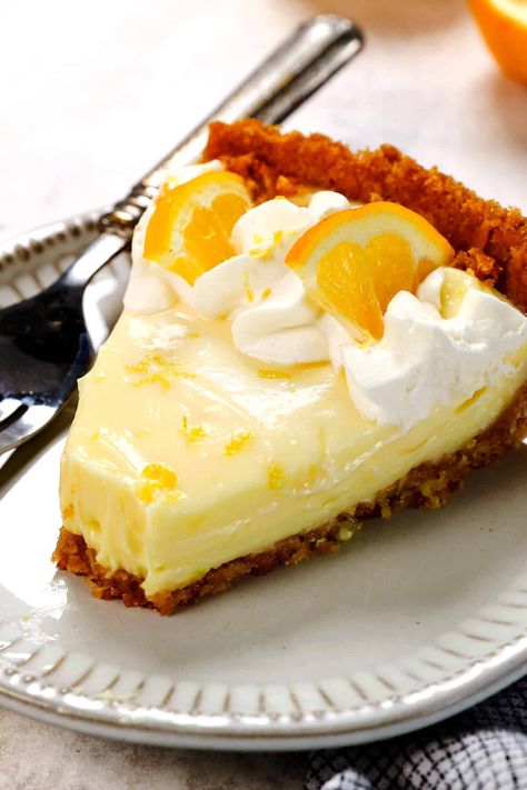 Creamy Lemon Pie Easy Lemon Pie, No Bake Lemon Pie, Lemon Sour Cream Pie, Lemon Icebox Pie, Cooking Projects, Lemon Cream Pies, Frozen Pie Crust, Icebox Pie, Refrigerated Pie Crust