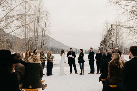 Snow Wedding Ceremony, Winter Ceremony, Ceremony Outdoor, Snow Wedding, Cross Country Skier, Cupcake Dress, Party Women, The Blue Sky, Ceremony Wedding