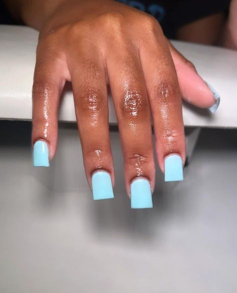 Short Acrylic Nails On Dark Skin Hands, Short Square Acrylic Nails Plain Color, Short Nails Acrylic Color Ideas, Baby Blue Short Acrylic Nails, Short Nails One Color, Nail Colors On Dark Skin, Plain Cute Nails, Gel Nails 2024, Cute Plain Nails