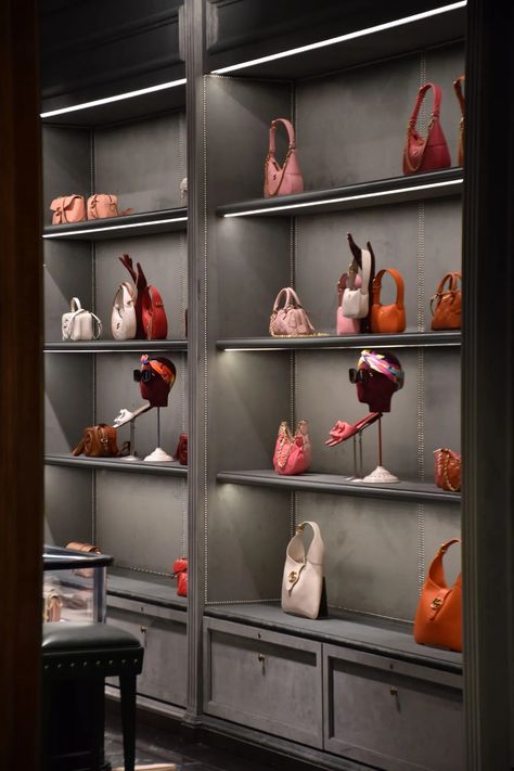 20 Creative Bag Display Ideas for Retail | KSF Global Bag Display Ideas, Retail Wall Displays, Retail Bag, Shopper Marketing, Retail Technology, Point Of Sale Display, Perfume Display, Creative Bag, Pos Display