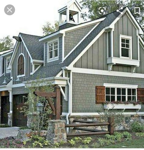 Exterior Siding Ideas, Farmhouse Exterior Paint, Modern Exterior Paint Colors, Farmhouse Exterior Paint Colors, Siding Ideas, Lake Houses Exterior, House Paint Color Combination, Brown Roof, Gray House