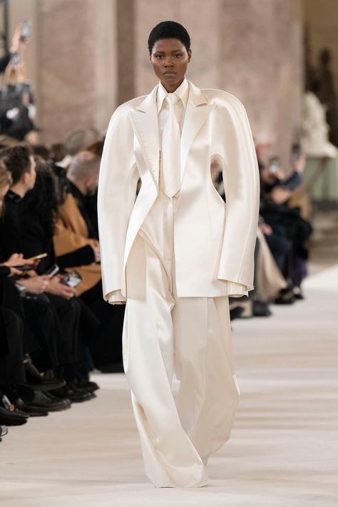 Baby Dior, Elsa Schiaparelli, Denim Corset, Couture Week, Couture Runway, Zuhair Murad, Spring Summer 2024, Spring 2024, Couture Collection