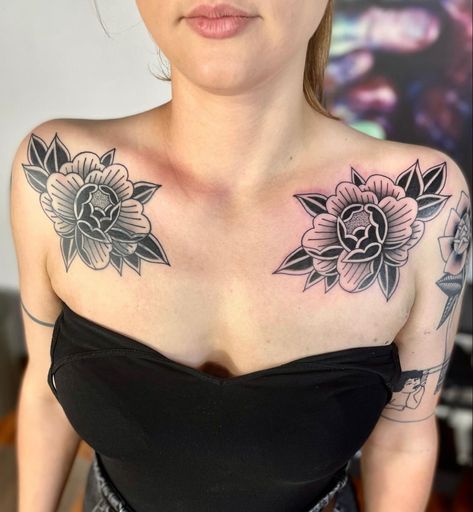 Fem Traditional Tattoo, Traditional Clavicle Tattoo, Symmetrical Shoulder Tattoos For Women, Chest Tattoo Female Upper Shoulder, Symmetrical Chest Tattoo Female, Neck And Shoulder Tattoos For Women, Pretty Chest Tattoo Female, Collar Tattoos For Women, Chest Tattoo Traditional