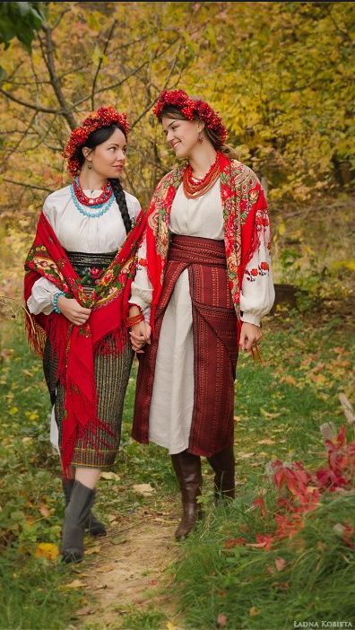 Photo by Anna Senik, http://www.ladna-kobieta.co...Ukraine, from Iryna Traditional Ukrainian Clothing, Albanian Clothing, Slavic Clothing, Ukrainian Wedding, Ukrainian Clothing, Costumes Around The World, Ukraine Women, Ethno Style, Ukrainian Art