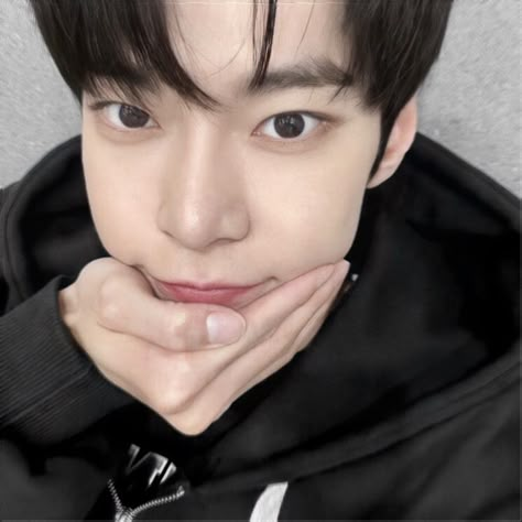 #doyoung #nct #icon | edited by me, don’t repost Doyoung Favorite, Doyoung Bunny, Under The Same Moon, Nct Icon, Nct Dojaejung, Love You Babe, Nct Icons, Doyoung Nct, Dream Chaser