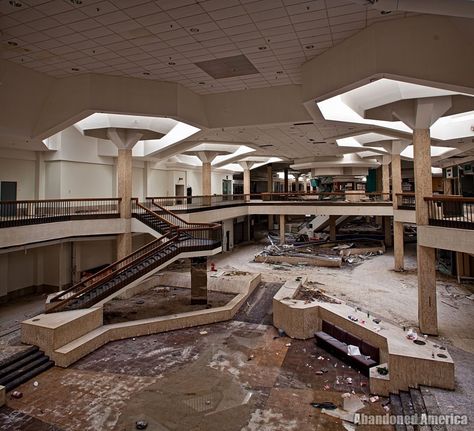 Photos of an Abandoned & Decaying Ohio Mall, Once the World’s Largest Abandoned Ohio, Abandoned Mansion For Sale, Randall Park, Abandoned Malls, Dead Malls, Vintage Mall, Abandoned Mansions, Mansion Interior, Shopping Malls