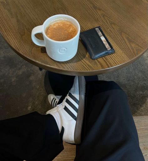 Aesthetic Man Photo, Coffee Photos Ideas, Coffee Man Aesthetic, Man Coffee Aesthetic, Men Coffee Aesthetic, Coffee Guy Aesthetic, Office Man Aesthetic, Coffee Boy Aesthetic, Faceless Men Aesthetic