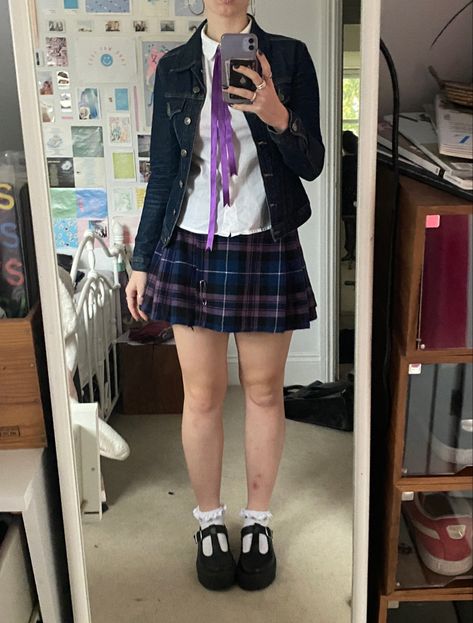 SIXTH FORM MONSTER HIGH INSPIRED OUTFIT, DENIM JACKET PLAID TARTEN KILT SKIRT FRILLY SOCKS MARY JANES PURPLE RIBBON TIE. SIXTH FORM OUTFIT FIT INSPO INSPIRATION TRENDY Purple Socks Outfit, Purple Plaid Skirt Outfit, Socks Mary Janes, Sixth Form Outfit, Checkered Skirt Outfit, Outfit Denim Jacket, Purple Plaid Skirt, Sixth Form Outfits, Plaid Skirt Outfit