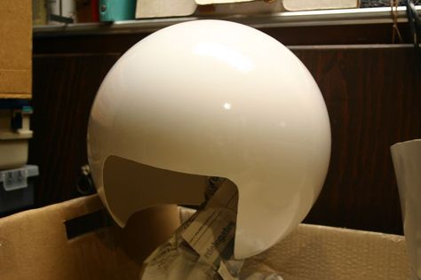 Make Spaceballs Helmet - the construction info is helpful Spaceballs Costume Diy, Spaceballs Costume, Cosplay Crafts, Space Balls, Haunted Props, Link Costume, Soldier Costume, Mel Brooks, Halloween Costumes 2016