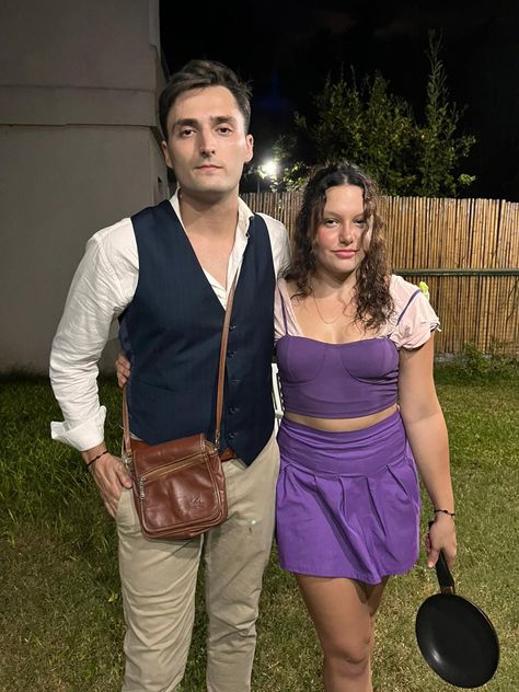 Couple Costume Diy, Eugene Tangled, Tangled Costume, Diy Couples Costumes, Rapunzel And Flynn, Rapunzel Tangled, Couple Costume, Flynn Rider, Costume Diy