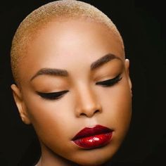 Natural Hair Swagg (The Natural Black Woman): N B W (Natural Bald Women) Beautiful, BOLD and BALD... Bald Look, Bald Girl, Face Beat, Bald Hair, Pelo Afro, Bald Women, Big Chop, Shaved Head, African American Hairstyles