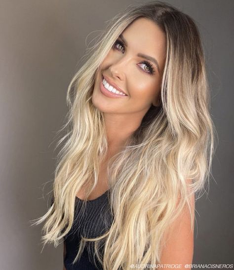 Audrina Patridge Hair, Beach Blonde Hair, Summer Hair Color Ideas, Hair Color Guide, Audrina Patridge, Blonde Hair Color Ideas, Dirty Blonde Hair, Spice It Up, Hair Color Techniques