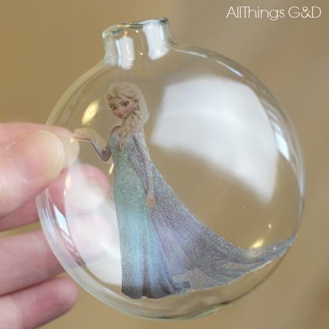 Elsa Ornament, Frozen Christmas Ornaments, Disney Ornaments Diy, Frozen Christmas Tree, Frozen Ornaments, Christmas Ornaments Diy Kids, Christmas Presents For Girls, Disney Christmas Tree, Frozen Christmas