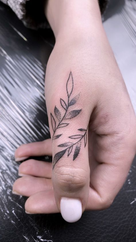 Finger Leaf Tattoos For Women, Vine Thumb Tattoo, Thumb Leaf Tattoo, Floral Thumb Tattoos, Thumb Ring Tattoos Women, Leaves Tattoo Hand, Thumb Flower Tattoo, Vine Finger Tattoos For Women, Finger Leaf Tattoo