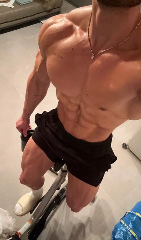 Gym Men Motivation, Men Motivation, 남성 근육, Gym Boy, Men Abs, Gym Guys, Gym Photos, Fitness Inspiration Body, Gym Inspiration