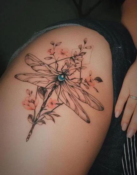 Front Thigh Tattoos, Thigh Tattoos For Women, Cute Thigh Tattoos, Girl Thigh Tattoos, Hip Thigh Tattoos, Dragonfly Tattoo Design, Thigh Tattoos, Geniale Tattoos, Leg Tattoos Women