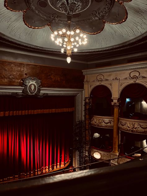 i went to see an inspector calls tbh xx #theatre #aesthetic #grunge #red #york #play #musical Inspector Aesthetic, Theater Play Aesthetic, An Inspector Calls Aesthetic, Neuvillette Aesthetic, 1920s Theatre, Red Theatre Aesthetic, Fontaine Aesthetic, Old Theatre Aesthetic, Inspector Calls