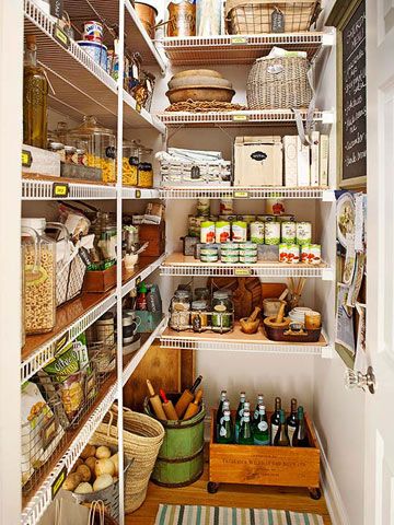 Smart Kitchen Ideas, No Pantry Solutions, Diy Pantry Organization, Open Pantry, Cheap Organization, Organized Pantry, Pantry Closet, Warm Decor, Kitchen Pantry Design